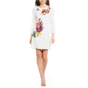 🎉HP🆕Trina Turk Passion Floral Embroidered Dress